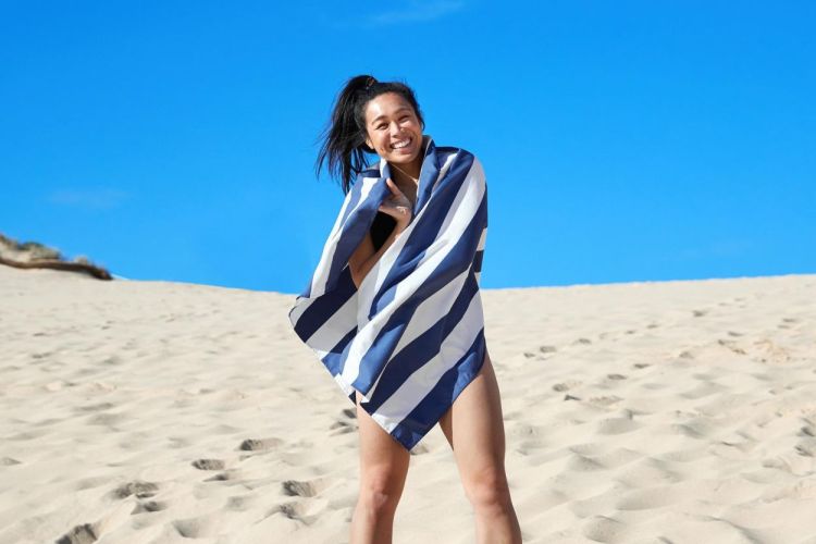 Dock & Bay Beach Towel (Quick Dry) - Large (TOWLB-CAB-LG-NAVY-R) - WeekendMode