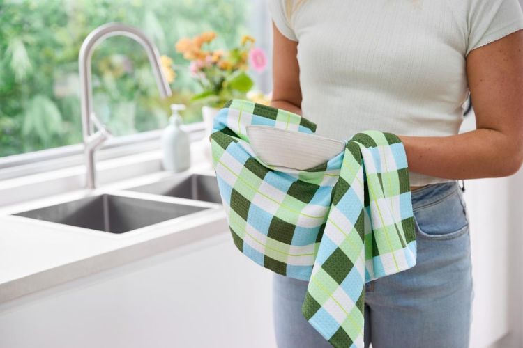 Dock & Bay Tea Towel - Medium (TEATWL-MD-APPLTRT) - WeekendMode