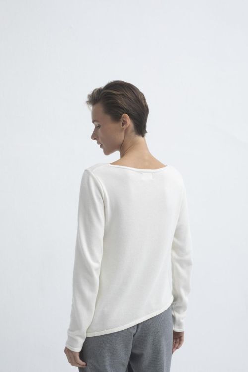 Mus&Bombon JAMOR ASYMMETRIC NECKLINE JUMPER (ECRU/JAMOR ASYMMETRIC NECKLINE JUMPER) - WeekendMode