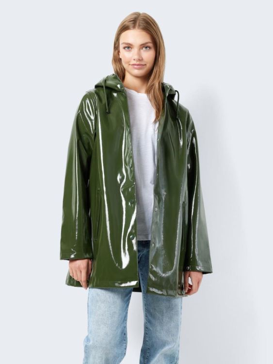 Noisy May NMSKY L/S A-LINE VINYL COAT NOOS (27026882/Kombu Green) - WeekendMode