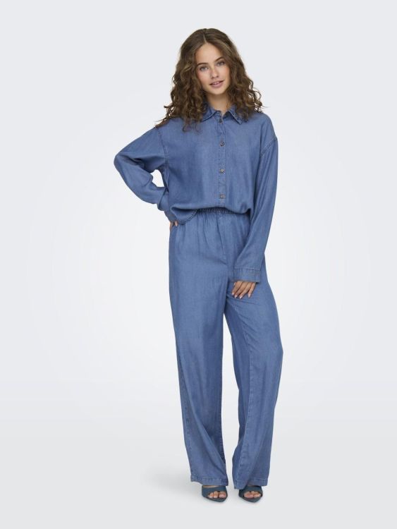 Only ONLCHARIS LIFE HW PULL-UP PANT CCWVN (15337938/Medium Blue Denim) - WeekendMode