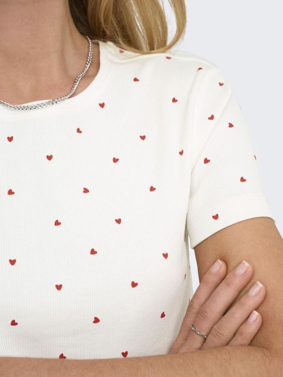 Only ONLFENJA S/S AOP TOP JRS NOOS (15347986/Cloud Dancer Hearts) - WeekendMode