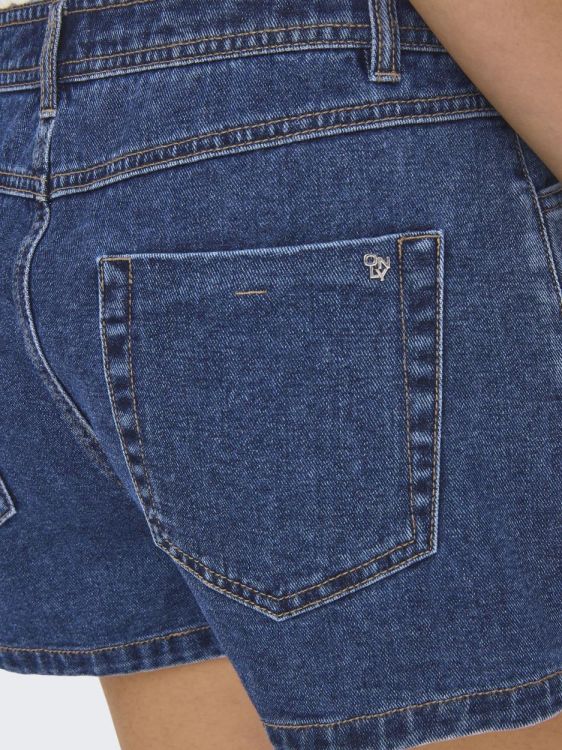 Only ONLLESLY REG LB DNM SKORT BJ NOOS (15256608/Dark Blue Denim) - WeekendMode