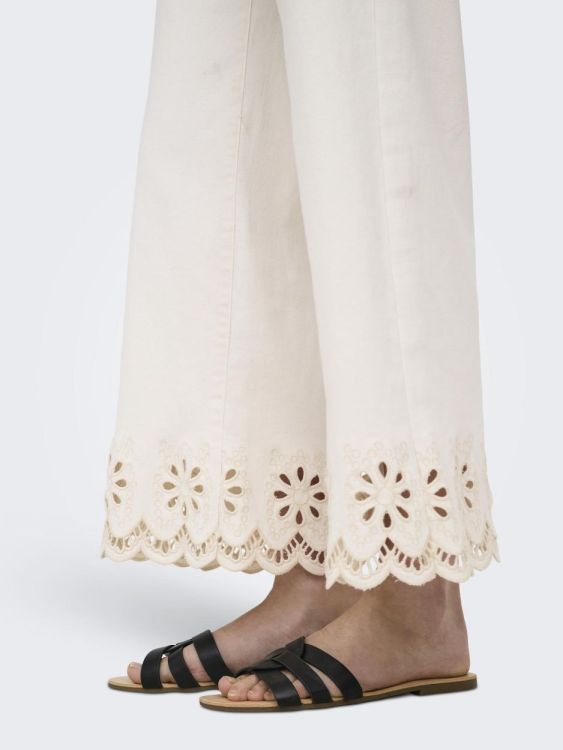 Only ONLMADISON HW CROP WIDE BRO ANGL DNM GUA (15372378/White Denim) - WeekendMode