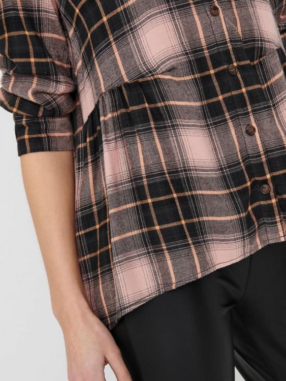 Only ONLNEW CANBERRA 3/4 CHECK  DNM SHIRT QYT (15236432/Black DUSTY ROSE CHECK) - WeekendMode