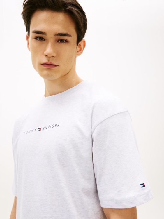 Tommy Hilfiger SS LOGO TEE (UM0UM3643/P08) - WeekendMode