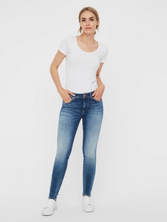 Vero Moda Lux Slim jeans FI310 NOOS (10227600/med blue denim) - WeekendMode
