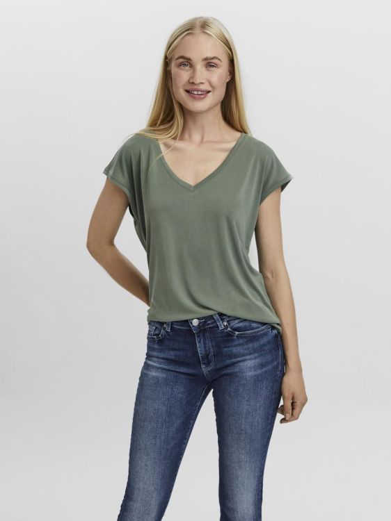 Vero Moda VMFILLI SS V-NECK TEE GA NOOS (10247666/Laurel Wreath) - WeekendMode