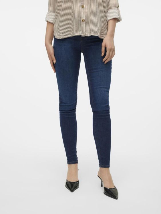 Vero Moda VMLUX MR SLIM JEANS RI347 NOOS (10249477/Dark Blue Denim) - WeekendMode