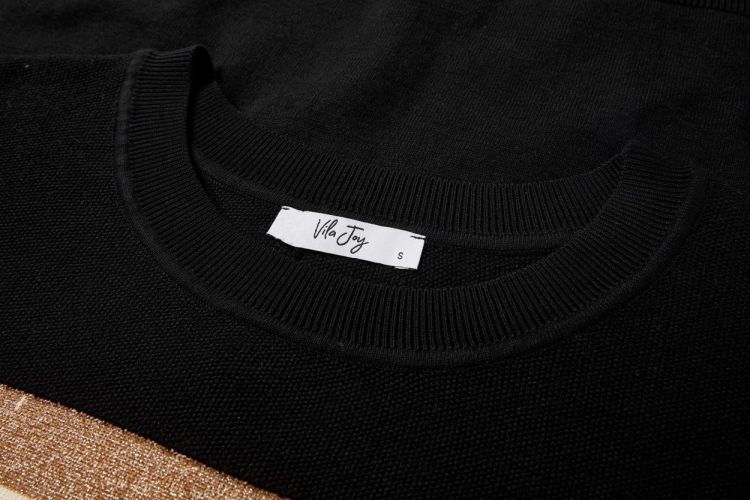 Vila Joy PULL 3/4 SLEEVES (EGLANTINE-L18-L/BLACK) - WeekendMode